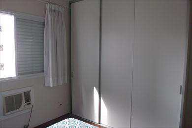 Apartamento em Santos, no bairro Boqueirão