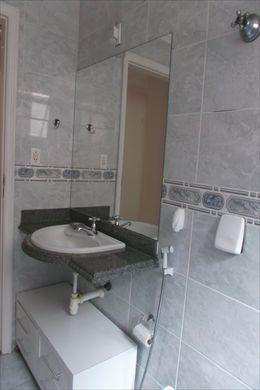 Apartamento em Santos, no bairro Boqueirão