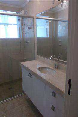 Apartamento em Santos, no bairro Boqueirão