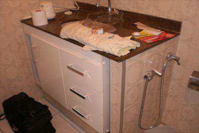 Apartamento em Santos, no bairro Boqueirão