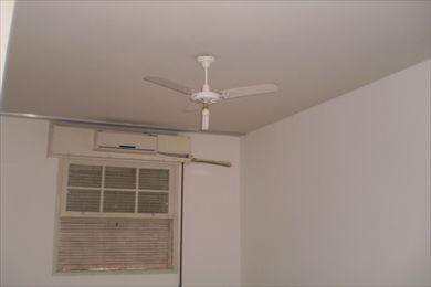 Apartamento em Santos, no bairro Boqueirão