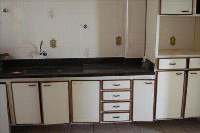 Apartamento em Santos, no bairro José Menino