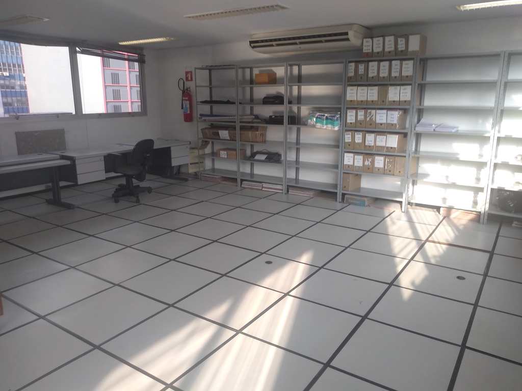 Sala Comercial em Santos, no bairro Centro