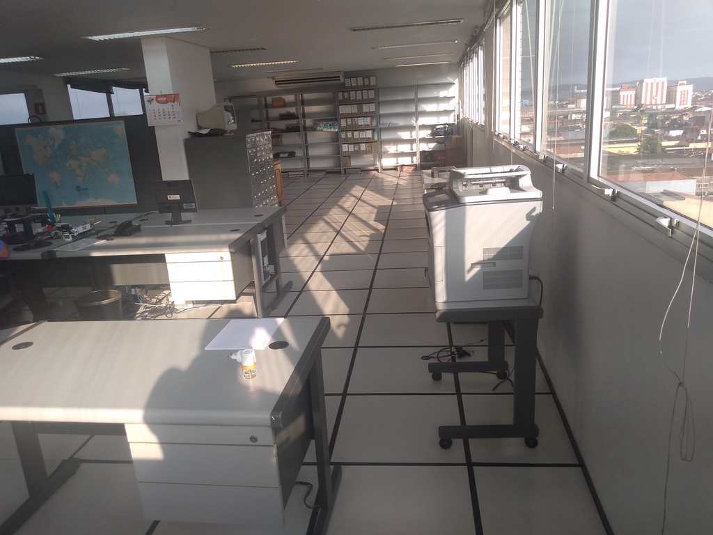 Sala Comercial em Santos, no bairro Centro