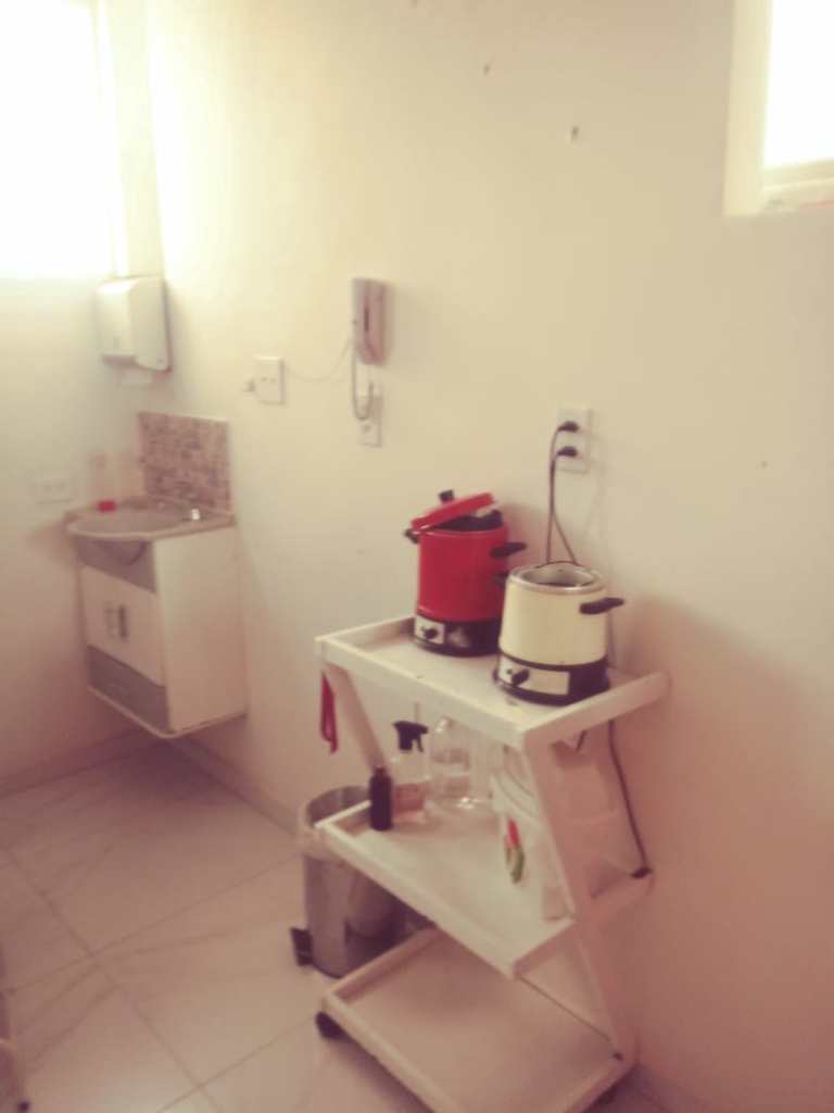 Sala Comercial em Santos, no bairro Boqueirão