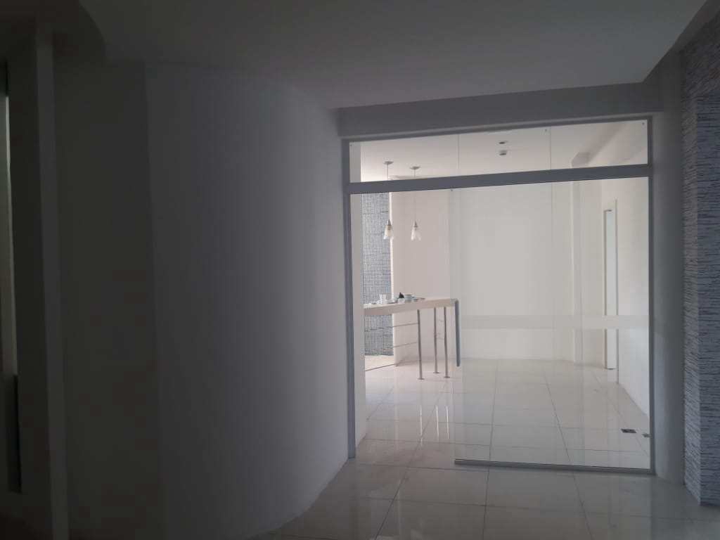 Sala Comercial em Santos, no bairro Centro