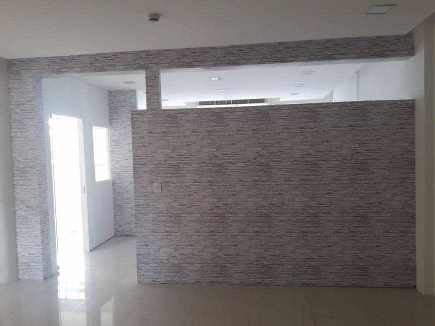 Sala Comercial em Santos, no bairro Centro