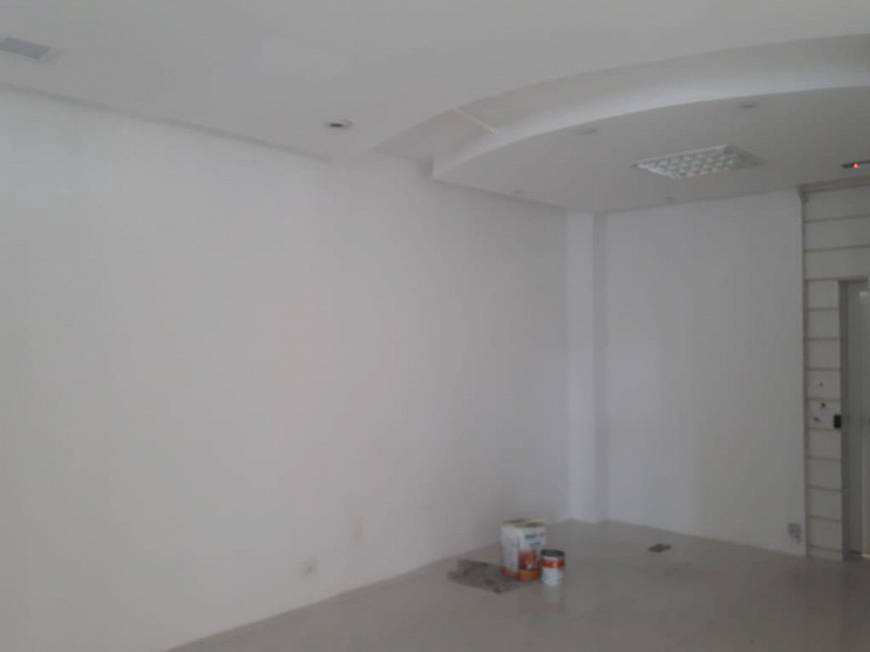 Sala Comercial em Santos, no bairro Centro