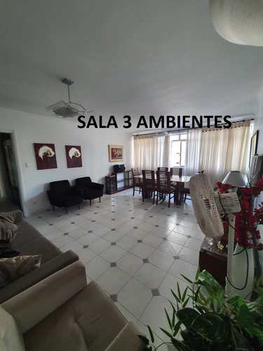 Apartamento, código 11074 em Santos, bairro Gonzaga
