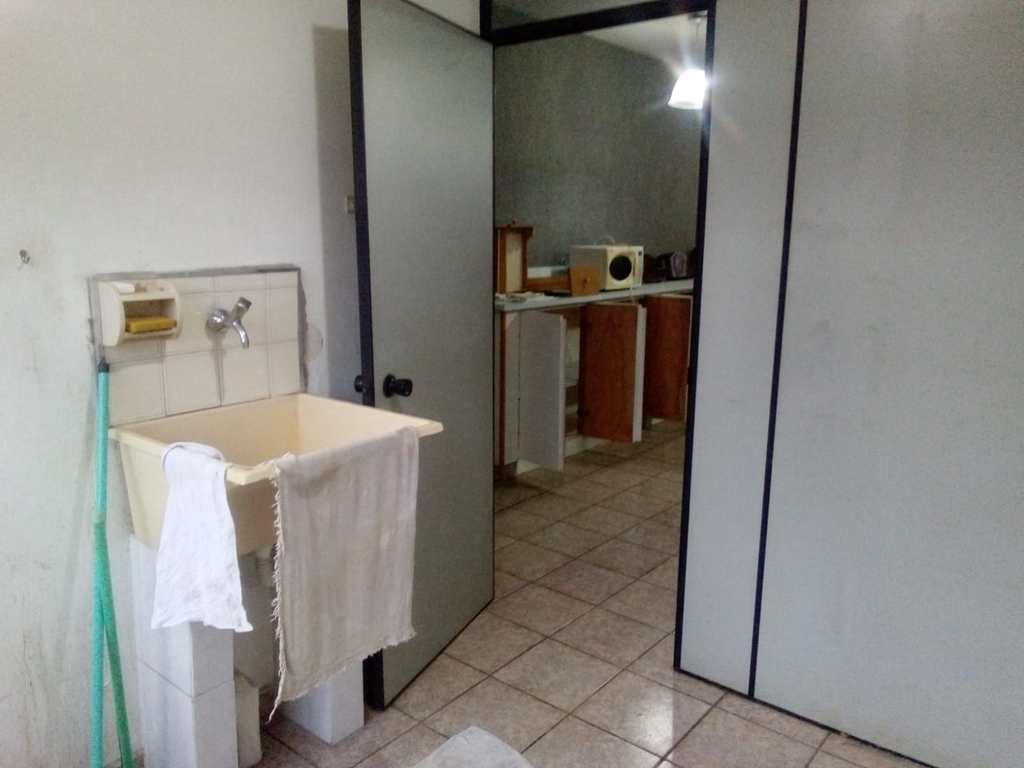 Sala Comercial em Santos, no bairro Vila Mathias