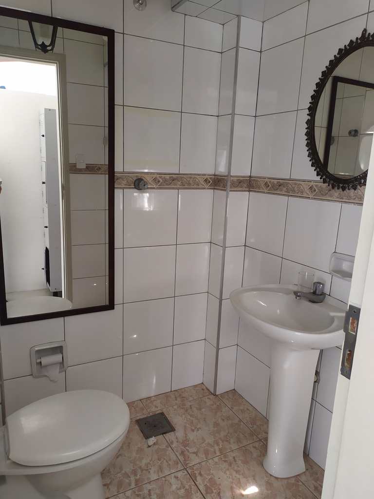 Conjunto Comercial em Santos, no bairro Boqueirão