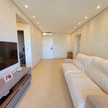 Apartamento em Santos, bairro Aparecida