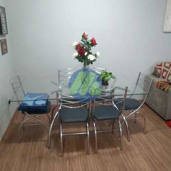 Apartamento em Pelotas, bairro Centro