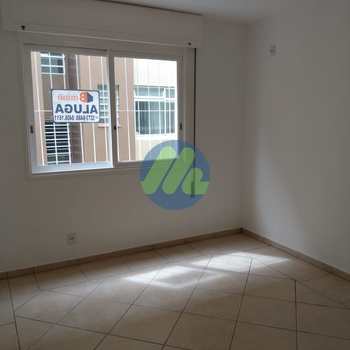 Apartamento em Pelotas, bairro Centro