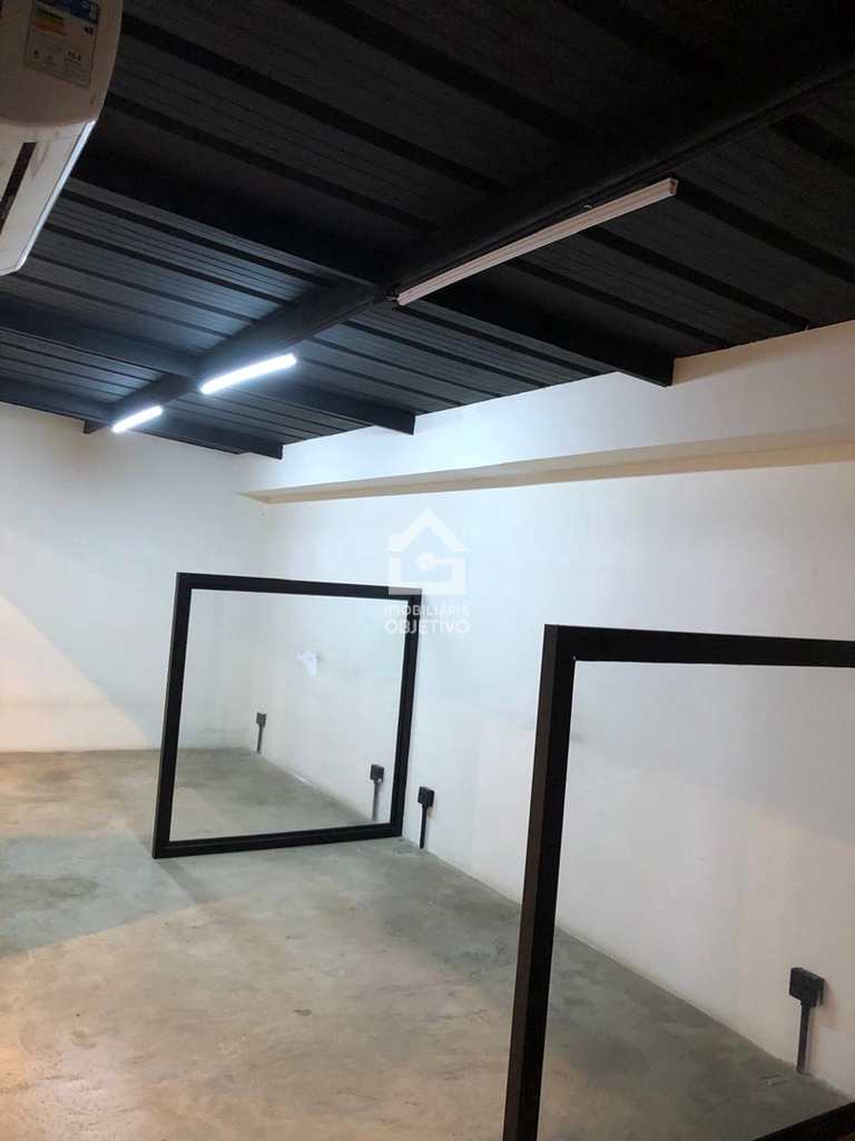 Prédio Comercial em São Paulo, no bairro Vila Suzana