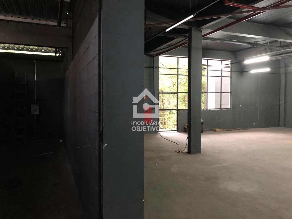 Prédio Comercial em São Paulo, no bairro Vila Suzana
