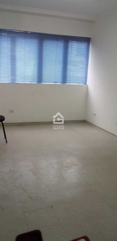 Sala Comercial em Taboão da Serra, no bairro Vila Santa Luzia