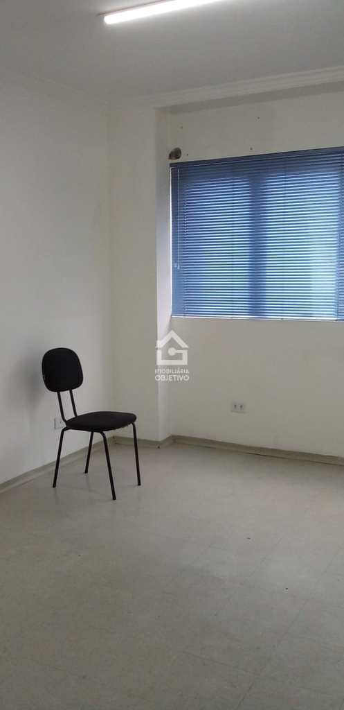 Sala Comercial em Taboão da Serra, no bairro Vila Santa Luzia