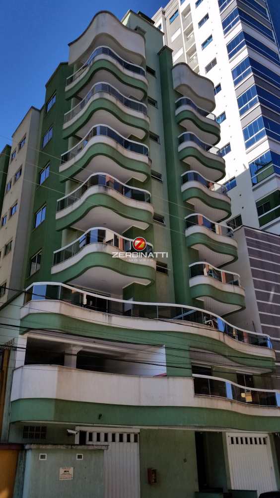 Apartamento em Itapema, no bairro Centro