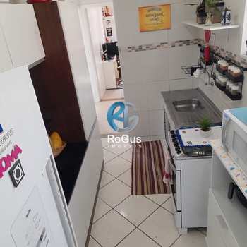 Apartamento em Santos, bairro Estuário