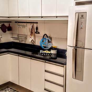 Apartamento em Santos, bairro Gonzaga