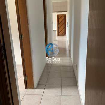 Casa de Condomínio em São Vicente, bairro Parque Bitaru