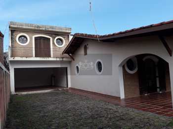 Casa, código 41 em Caraguatatuba, bairro Indaiá