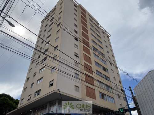 Apartamento, código 182 em Araraquara, bairro Centro