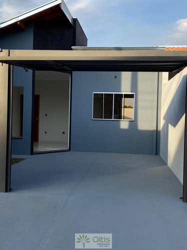 Casa, código 216 em Araraquara, bairro Parque Laranjeiras