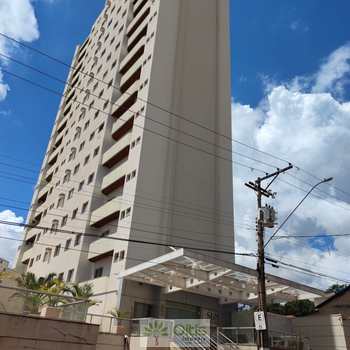Apartamento em Araraquara, bairro Centro