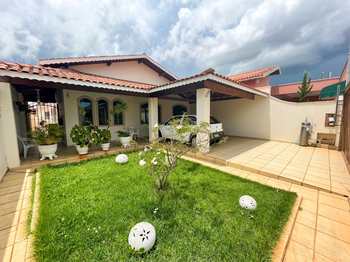Casa, código 62249958 em São Pedro, bairro Centro