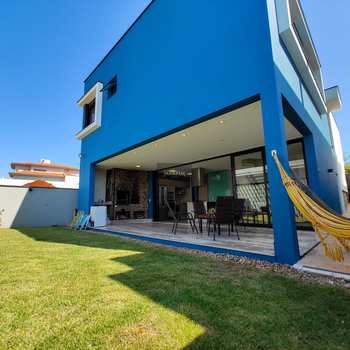 Casa de Condomínio em Piracicaba, bairro Loteamento Residencial E Comercial Villa D'aquila