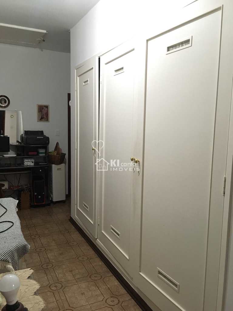 Casa em Atibaia, no bairro Centro