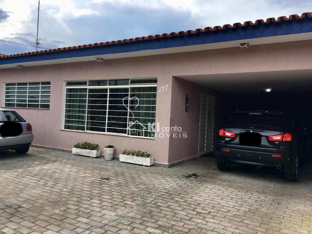 Casa em Atibaia, no bairro Centro