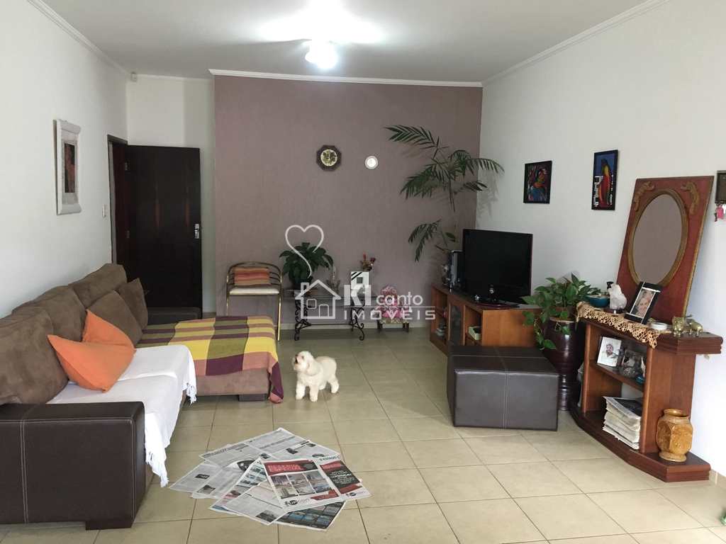 Casa em Atibaia, no bairro Centro