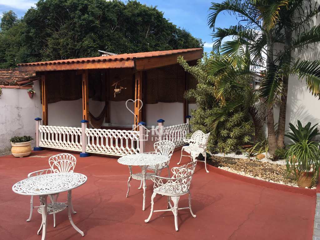 Casa em Atibaia, no bairro Centro