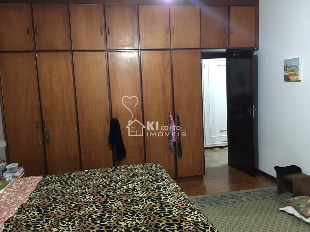 Casa em Atibaia, no bairro Centro