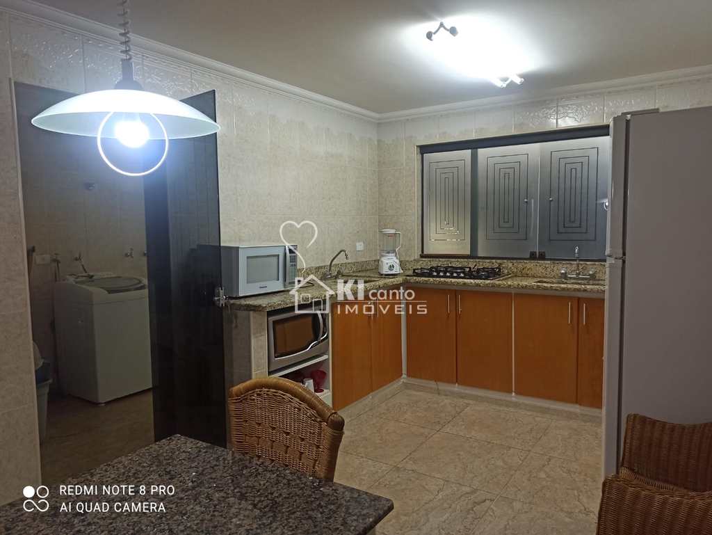 Casa em Atibaia, no bairro Jardim Itaperi