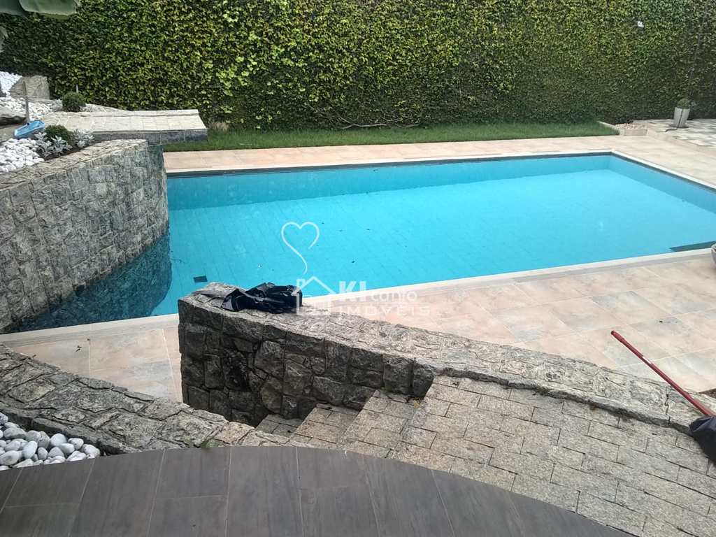 Casa em Atibaia, no bairro Jardim Itaperi