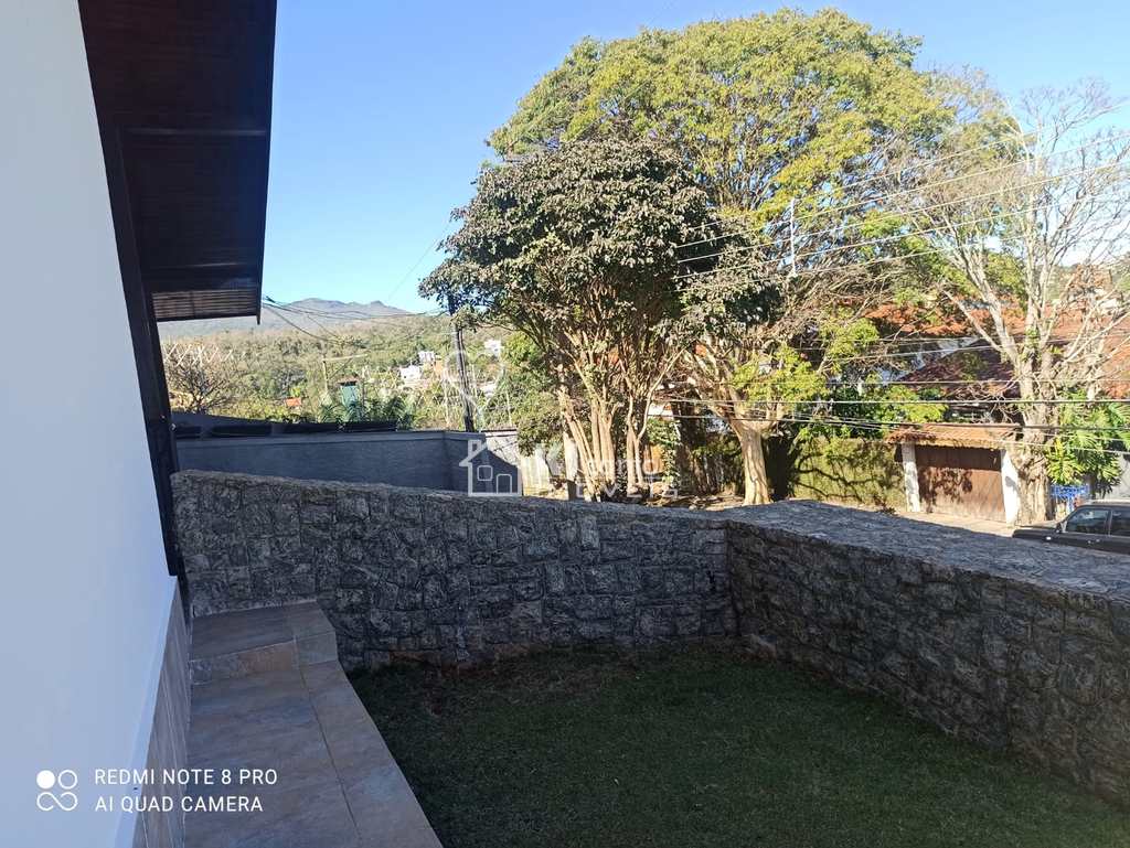 Casa em Atibaia, no bairro Jardim Itaperi