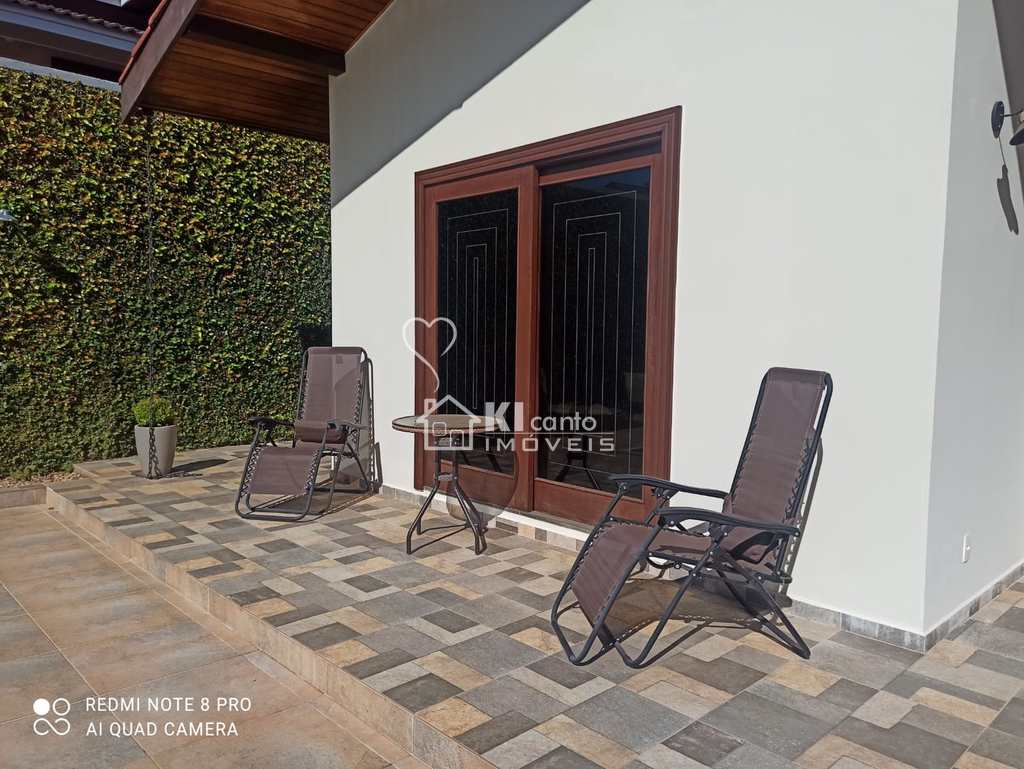 Casa em Atibaia, no bairro Jardim Itaperi