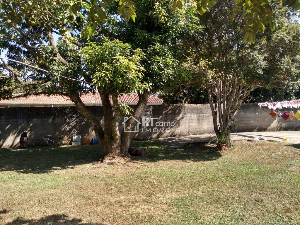Casa em Atibaia, no bairro Jardim Ipê