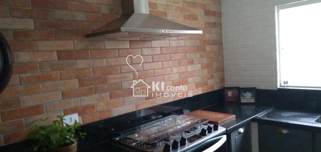 Sobrado em Atibaia, no bairro Vila Petrópolis