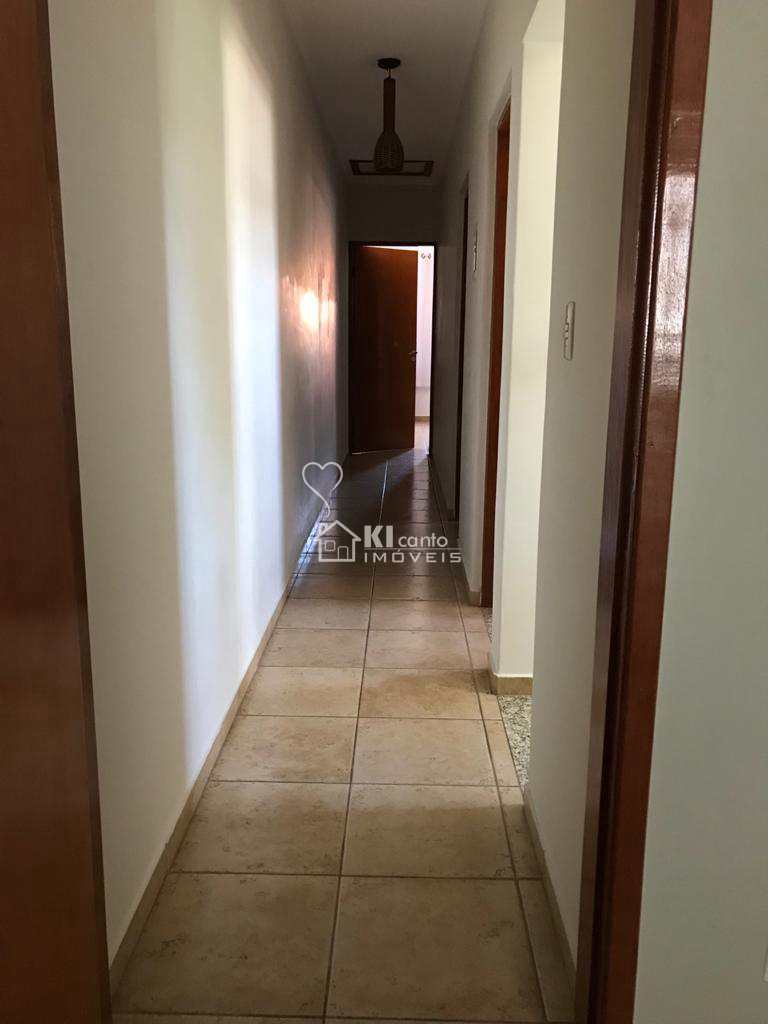Sobrado em Atibaia, no bairro Jardim Imperial
