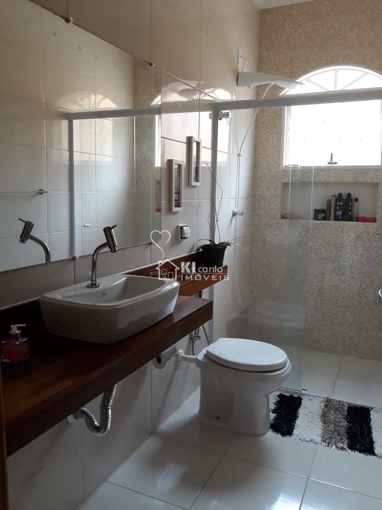 Sobrado em Atibaia, no bairro Jardim dos Pinheiros