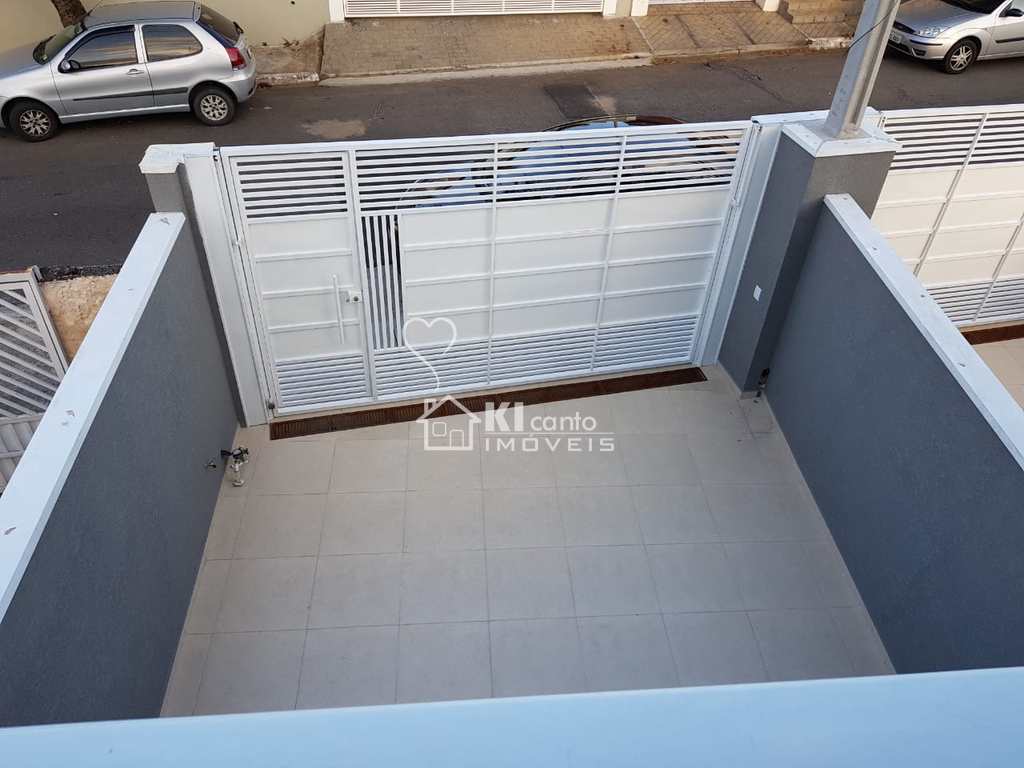 Sobrado em Atibaia, no bairro Jardim Paulista