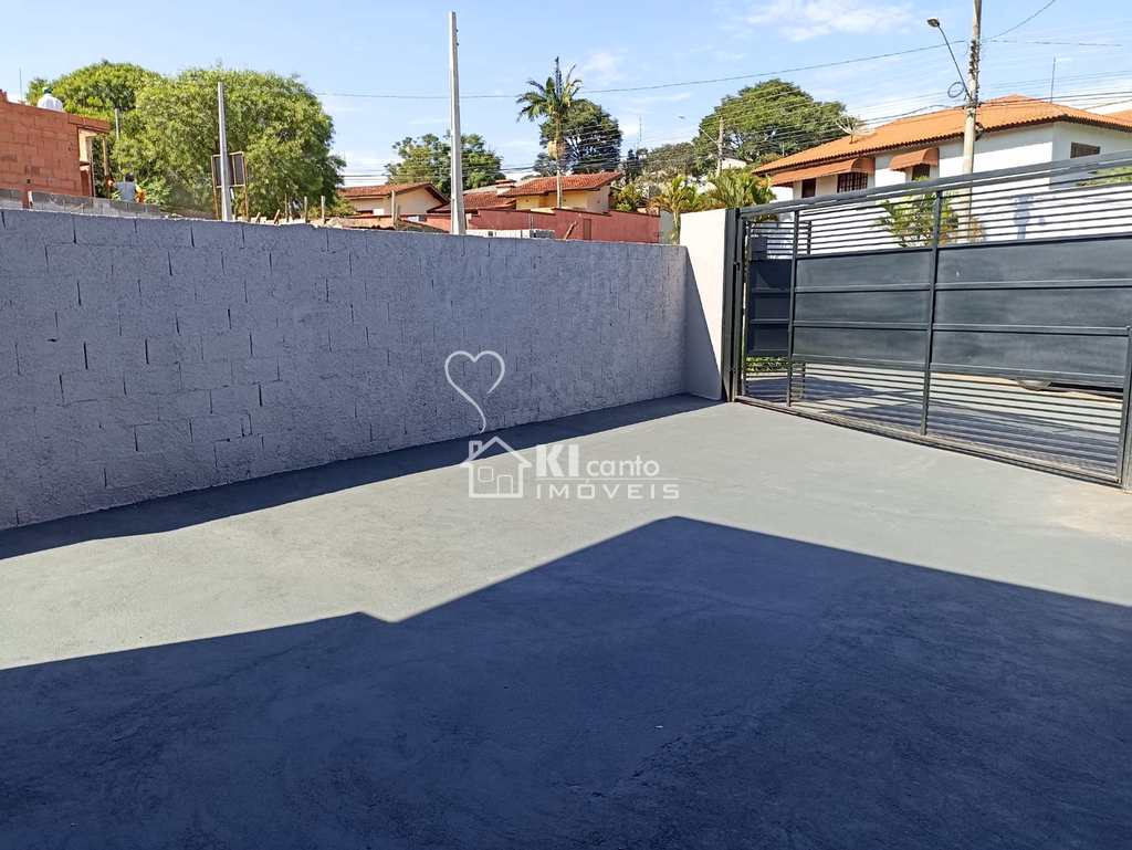 Casa em Atibaia, no bairro Jardim dos Pinheiros