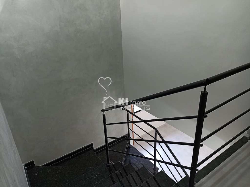 Casa em Atibaia, no bairro Jardim dos Pinheiros