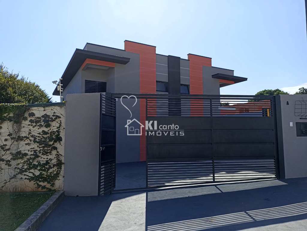 Casa em Atibaia, no bairro Jardim dos Pinheiros