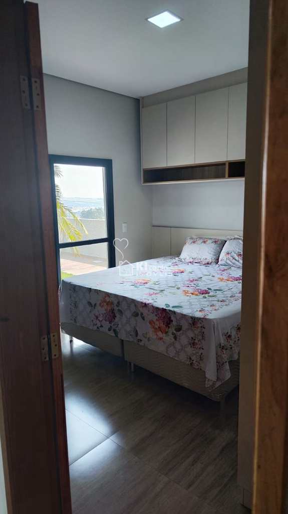 Casa de Condomínio em Bom Jesus dos Perdões, no bairro Guaxinduva